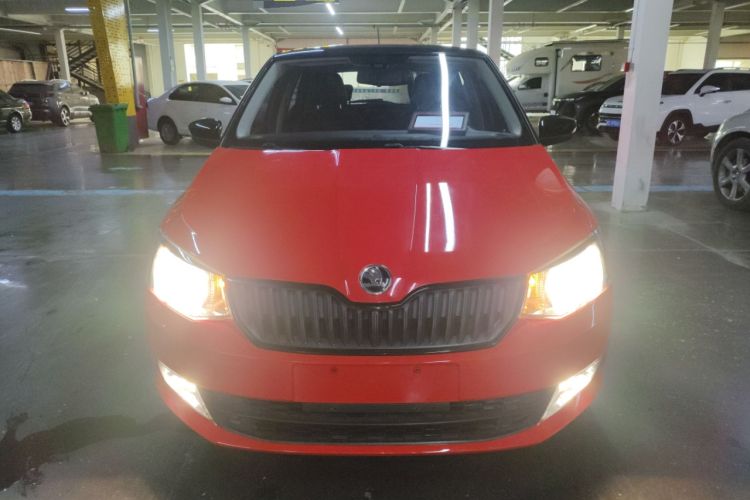 Used Skoda Fabia 2015 1.6L Automatic Sport Edition Exterior 1