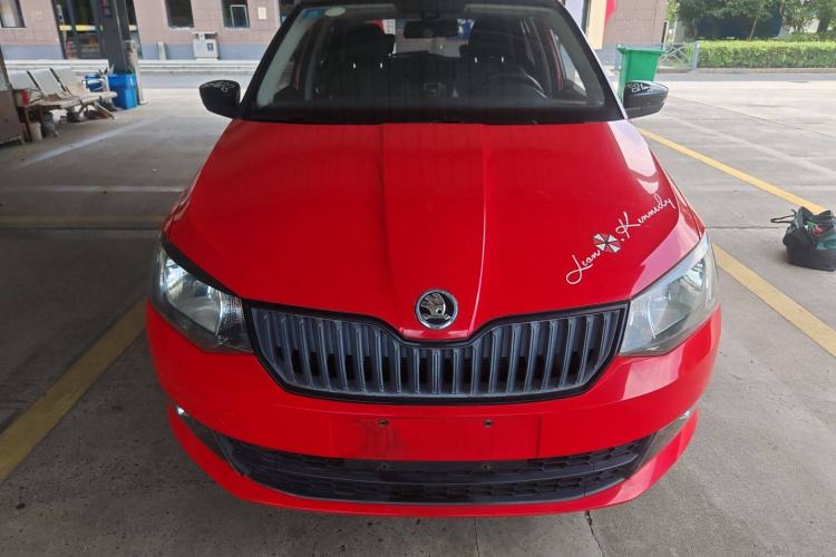 Used Skoda Fabia 2015 1.6L Automatic Sport Edition Front