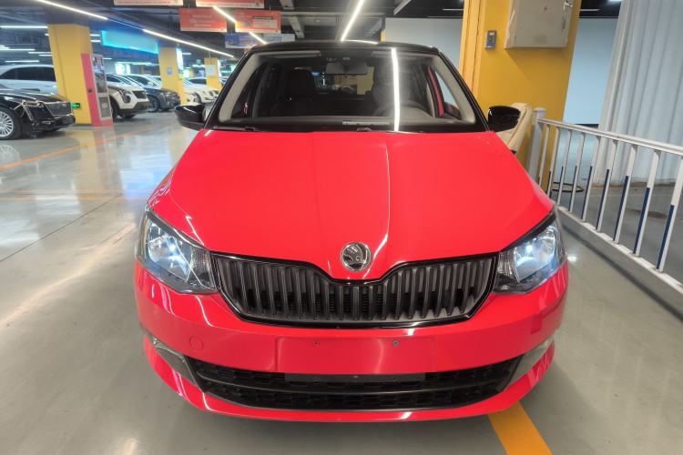 Used Skoda Fabia 2015 1.6L Automatic Sport Edition Front