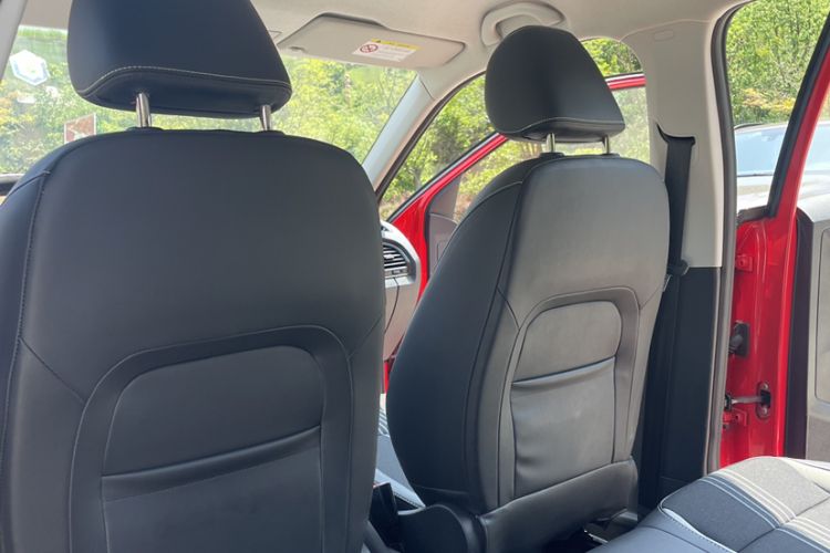 Used Skoda Fabia 2015 1.6L Automatic Sport Edition Interior 3
