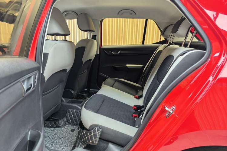Used Skoda Fabia 2015 1.4L Automatic Chuanxing Edition Interior 3