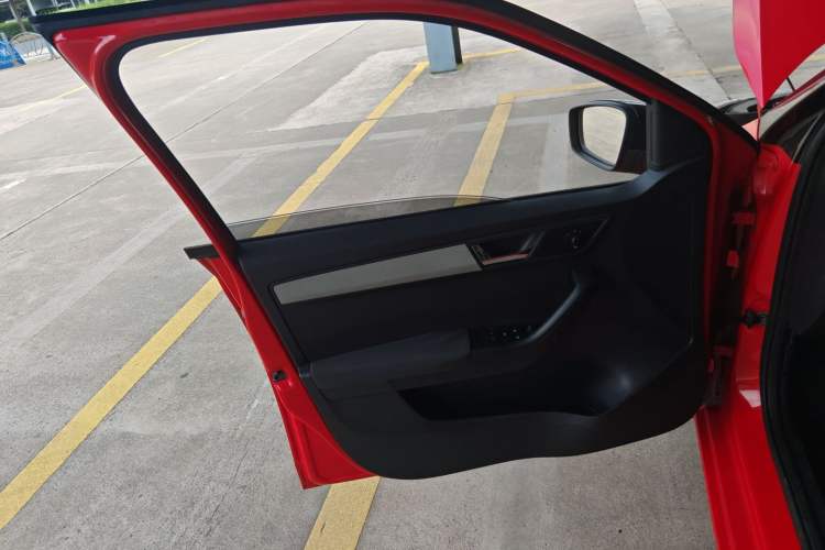 Used Skoda Fabia 2015 1.6L Automatic Sport Edition Left Front Door Interior