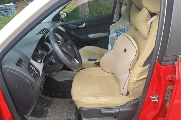 Used Skoda Fabia 2015 1.4L Automatic Chuanxing Edition Left Front Seat