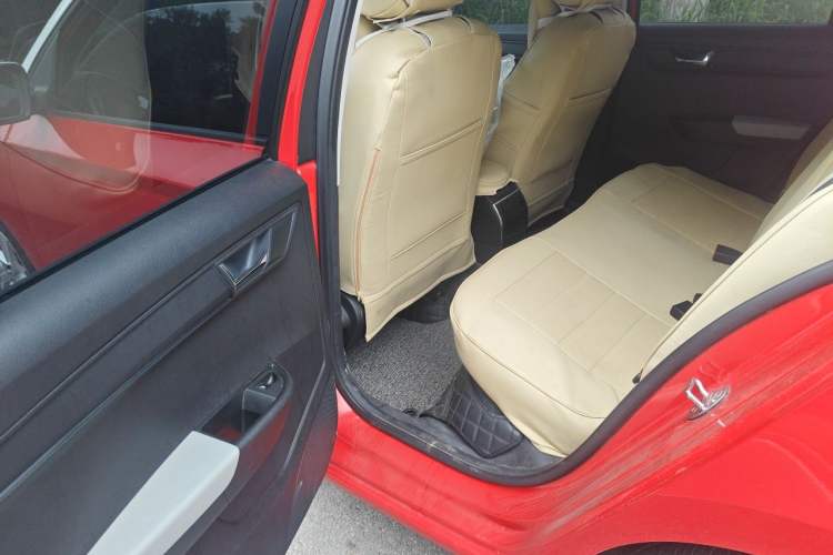 Used Skoda Fabia 2015 1.4L Automatic Chuanxing Edition Left Rear Seat