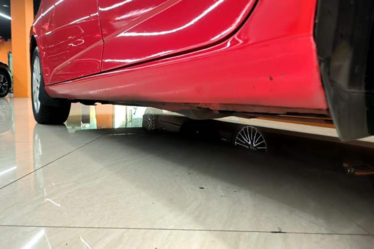 Used Skoda Fabia 2015 1.4L Automatic Chuanxing Edition Left Side Sill