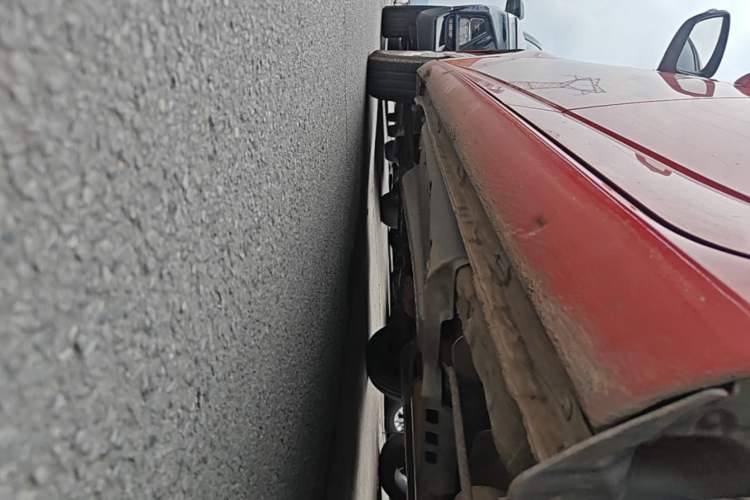 Used Skoda Fabia 2015 1.4L Automatic Front-Drive Model Left Side Sill