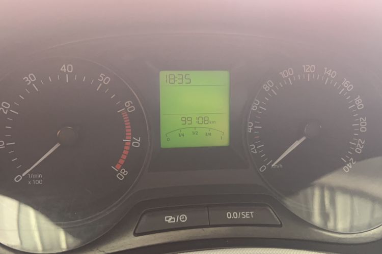 Used Skoda Fabia 2015 1.4L Automatic Front-Drive Model Odometer Close Up