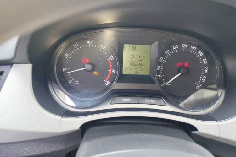 Used Skoda Fabia 2015 1.4L Manual Front-Wheel Drive Model Odometer Close Up