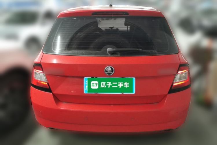 Used Skoda Fabia 2015 1.4L Automatic Front-Drive Model Rear