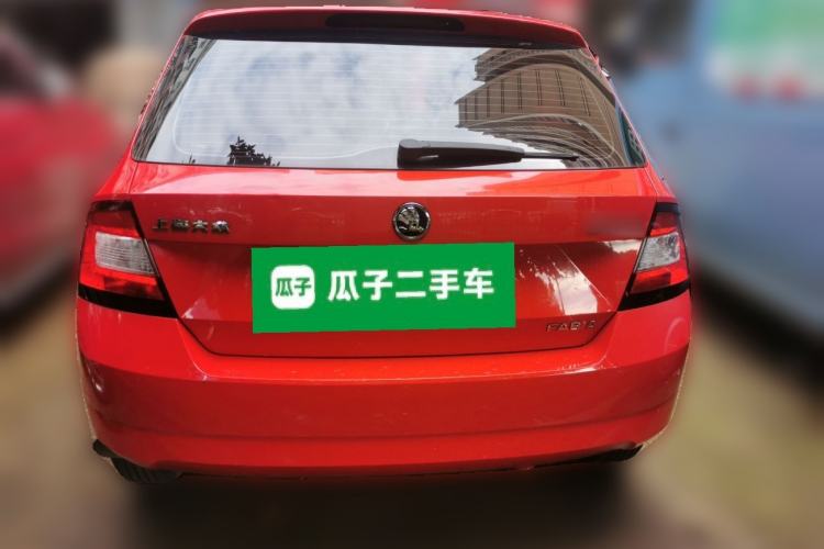 Used Skoda Fabia 2015 1.4L Automatic Front-Drive Model Rear