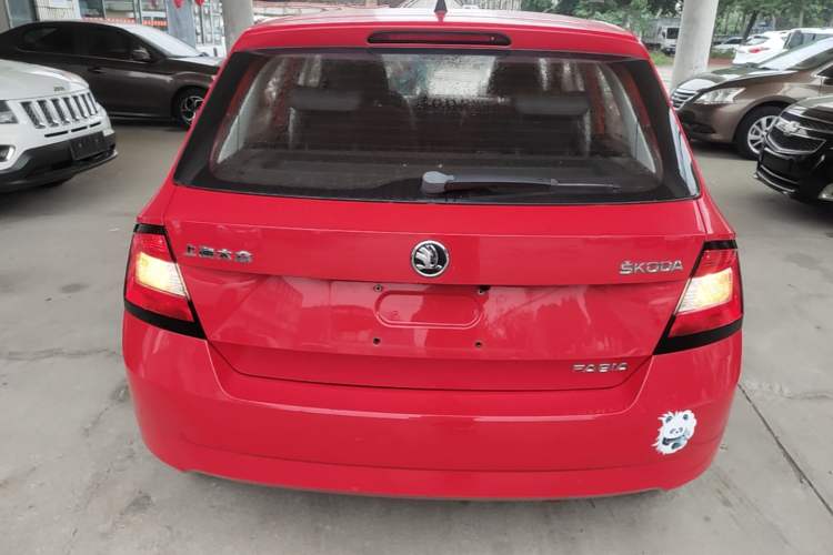 Used Skoda Fabia 2015 1.4L Manual Front-Wheel Drive Model Rear