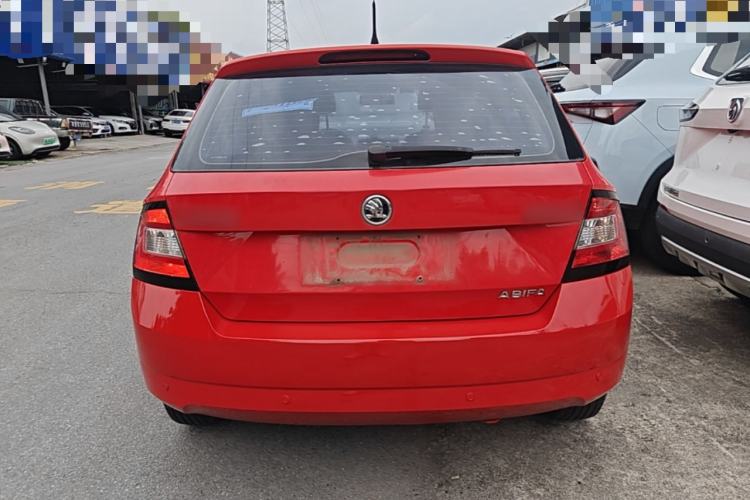 Used Skoda Fabia 2015 1.4L Automatic Front-Drive Model Rear