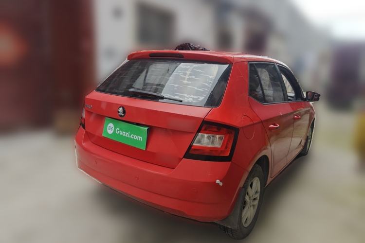 Used Skoda Fabia 2015 1.4L Automatic Front-Drive Model Rear Right 45 Deg