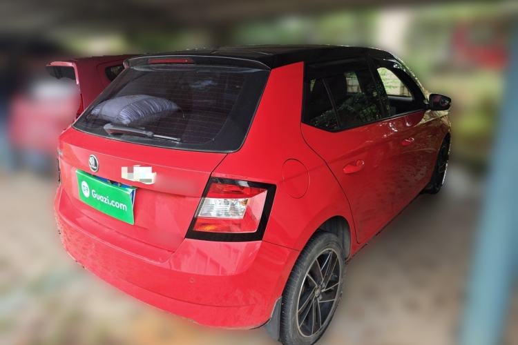 Used Skoda Fabia 2015 1.6L Automatic Sport Edition Rear Right 45 Deg
