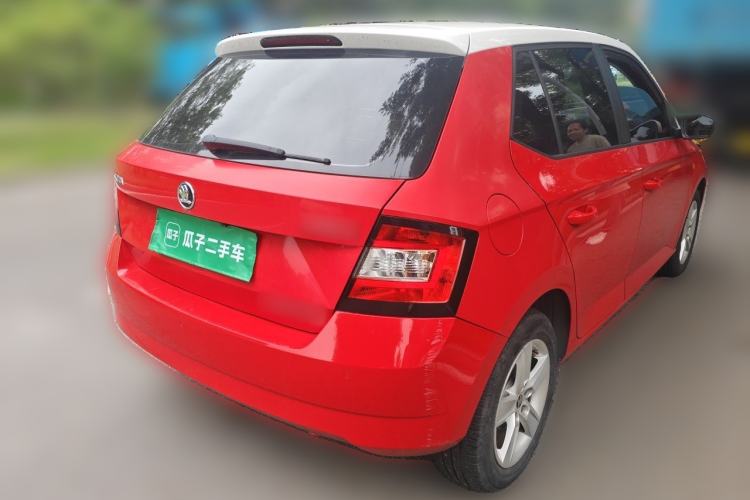 Used Skoda Fabia 2015 1.4L Automatic Chuanxing Edition Rear Right 45 Deg