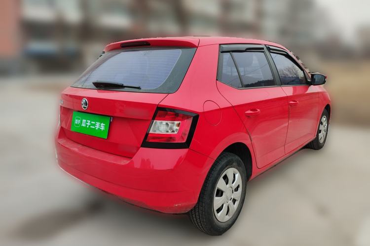 Used Skoda Fabia 2015 1.4L Manual Front-Wheel Drive Model Rear Right 45 Deg