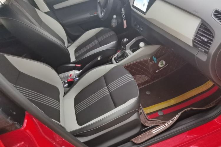Used Skoda Fabia 2015 1.6L Automatic Sport Edition Right Front Seat