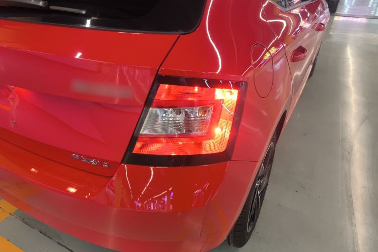 Used Skoda Fabia 2015 1.6L Automatic Sport Edition Right Rear Taillight