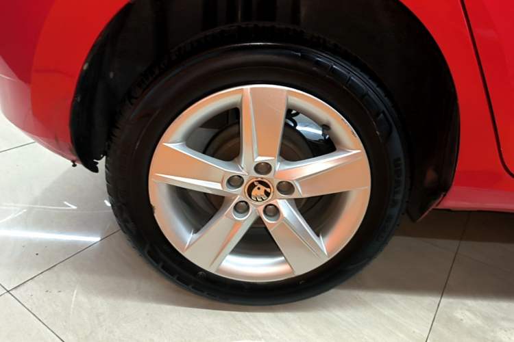 Used Skoda Fabia 2015 1.4L Automatic Chuanxing Edition Right Rear Wheel Hub