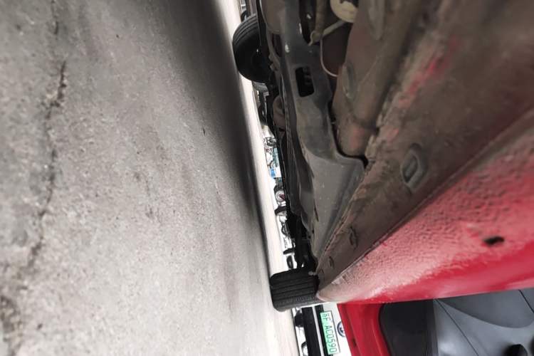 Used Skoda Fabia 2015 1.4L Manual Front-Wheel Drive Model Right Side Sill