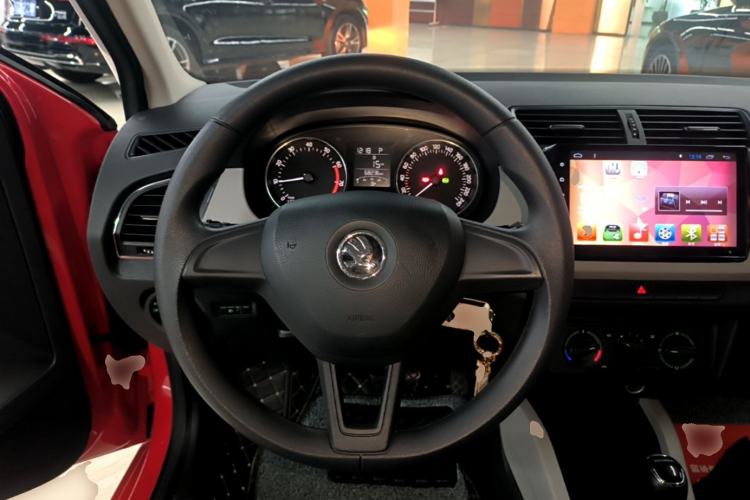 Used Skoda Fabia 2015 1.4L Automatic Chuanxing Edition Steering Wheel
