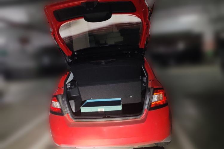 Used Skoda Fabia 2015 1.6L Automatic Sport Edition Trunk