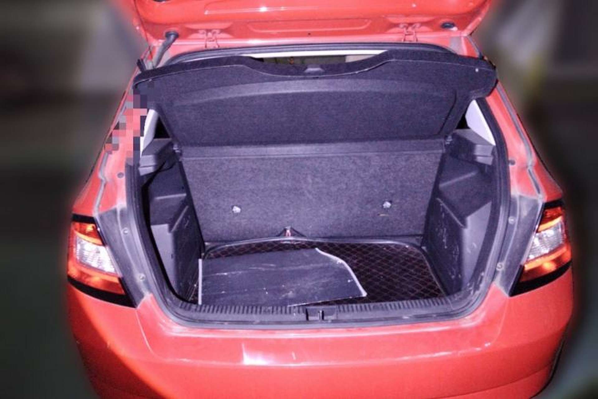 Used Skoda Fabia 2015 1.4L Automatic Front-Drive Model Trunk