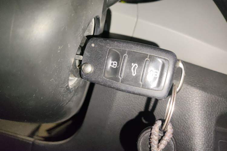 Used Skoda Fabia 2015 1.4L Automatic Front-Drive Model Vehicle Key