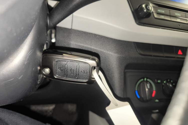 Used Skoda Fabia 2015 1.6L Automatic Sport Edition Vehicle Key