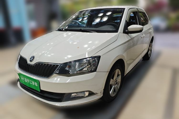Used Skoda Fabia 2015 1.6L Automatic Chuanxing Edition Guazi used car, China used car export, Used car for sale, Used Skoda cars, Cheapest cars for sale