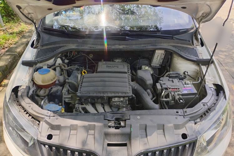 Used Skoda Fabia 2015 1.6L Automatic Sport Edition Engine Bay
