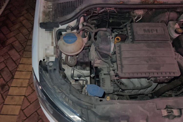 Used Skoda Fabia 2015 1.4L Manual Front-Wheel Drive Model Engine Bay Right