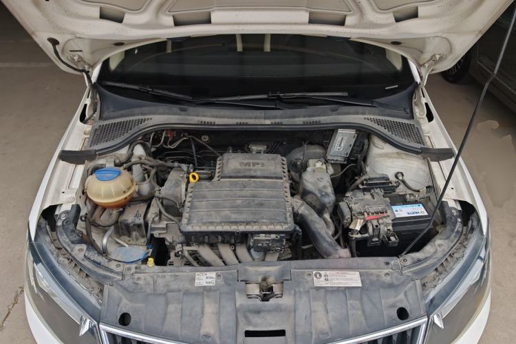 Used Skoda Fabia 2015 1.6L Automatic Chuanxing Edition Engine Bay