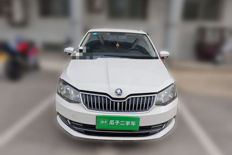 Used Skoda Fabia 2015 1.4L Automatic Front-Drive Model Exterior 1
