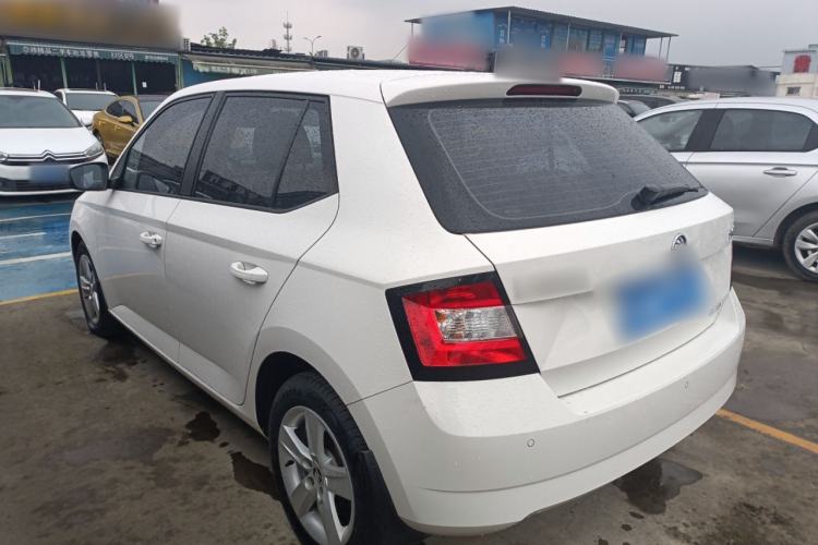 Used Skoda Fabia 2015 1.4L Automatic Chuanxing Edition Exterior 2