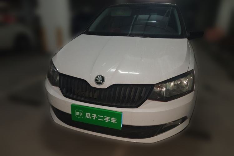 Used Skoda Fabia 2015 1.6L Automatic Sport Edition Front