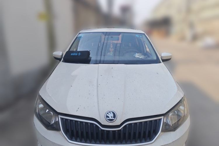 Used Skoda Fabia 2015 1.4L Manual Front-Wheel Drive Model Front