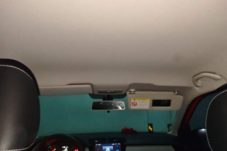 Used Skoda Fabia 2015 1.6L Automatic Sport Edition Headliner
