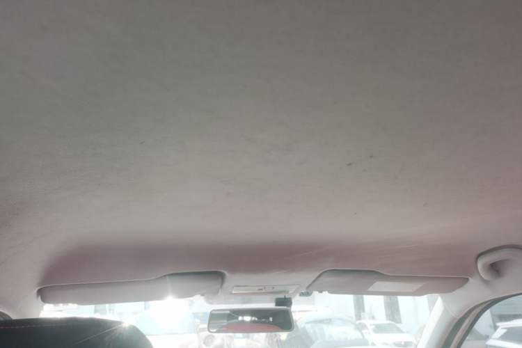 Used Skoda Fabia 2015 1.4L Automatic Front-Drive Model Headliner