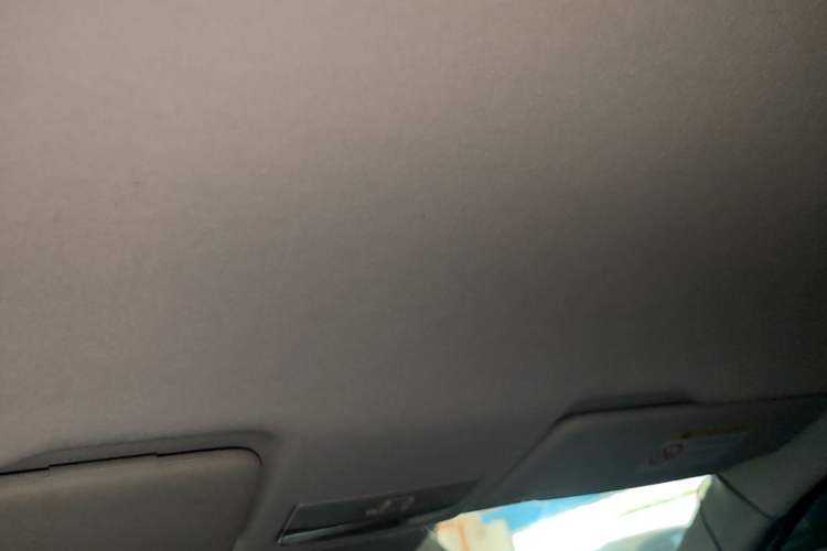 Used Skoda Fabia 2015 1.4L Manual Front-Wheel Drive Model Headliner