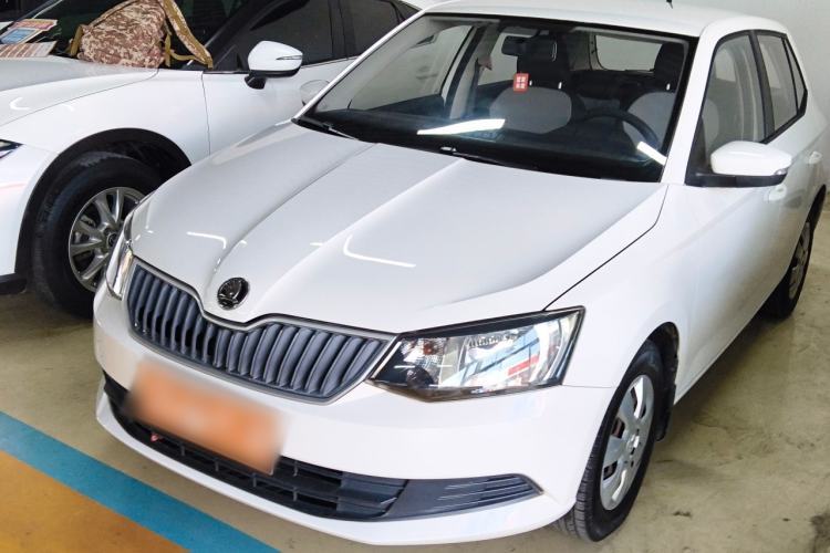 Ojetý Skoda Fabia 2015 1.4L Automatic Front-Drive Model Guazi used car, China used car export, Used car for sale, Used  cars, Cheapest cars for sale