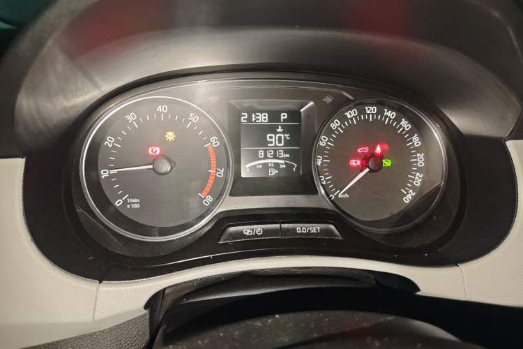 Used Skoda Fabia 2015 1.6L Automatic Sport Edition Instrument Cluster