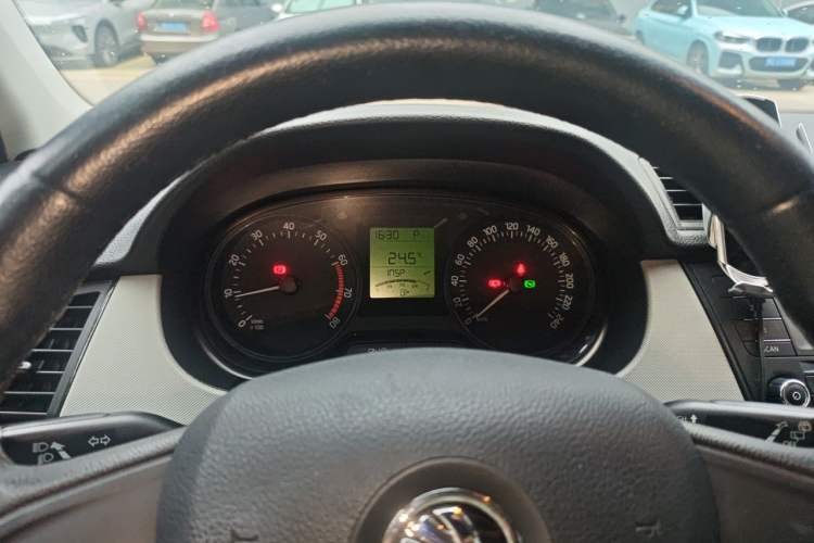 Used Skoda Fabia 2015 1.4L Automatic Front-Drive Model Instrument Cluster