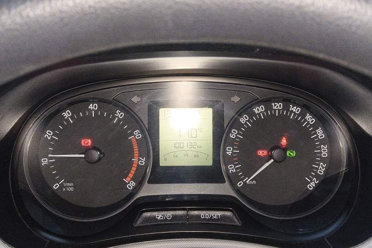 Used Skoda Fabia 2015 1.4L Automatic Front-Drive Model Instrument Cluster