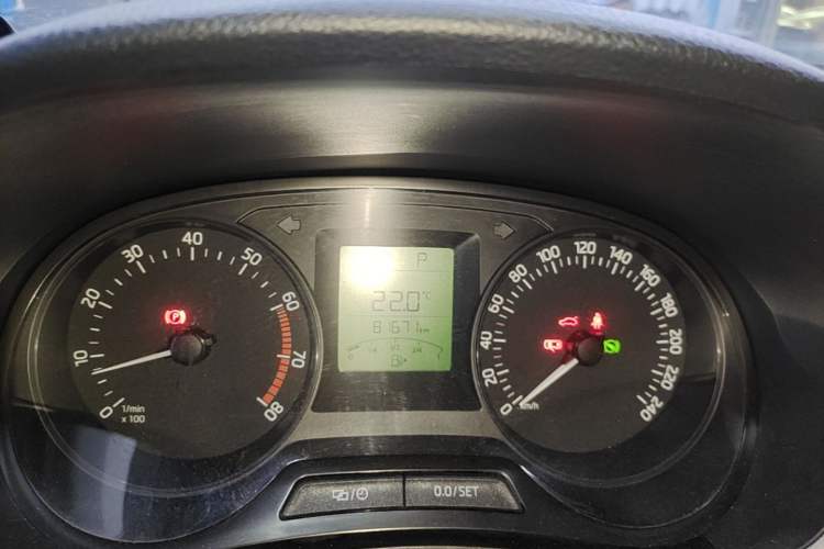 Used Skoda Fabia 2015 1.4L Automatic Front-Drive Model Instrument Cluster