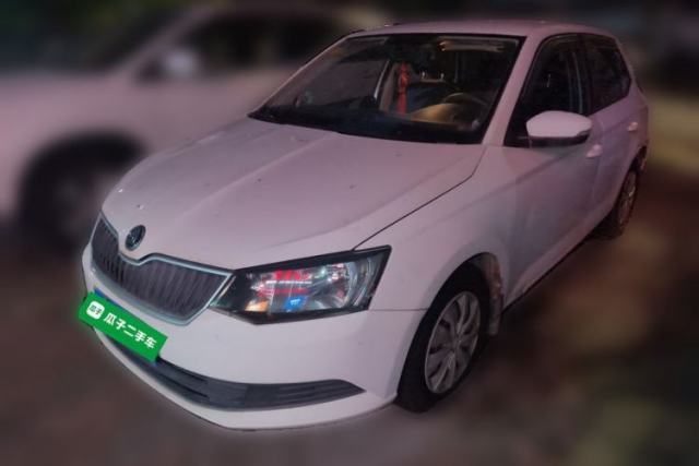 Used Skoda Fabia 2015 1.4L Manual Front-Wheel Drive Model