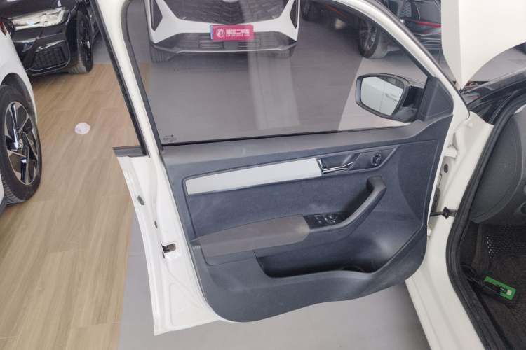 Used Skoda Fabia 2015 1.6L Automatic Sport Edition Left Front Door Interior