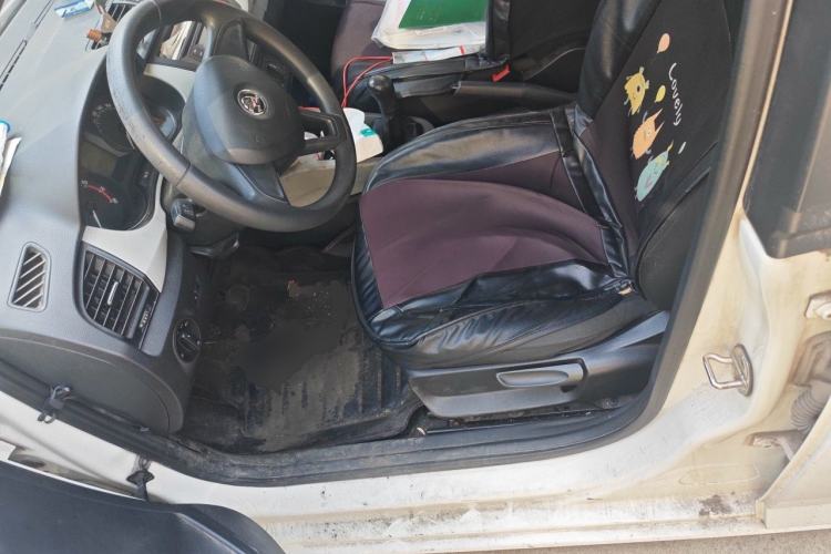 Used Skoda Fabia 2015 1.4L Manual Front-Wheel Drive Model Left Front Seat