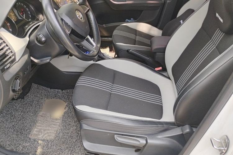 Used Skoda Fabia 2015 1.6L Automatic Sport Edition Left Front Seat