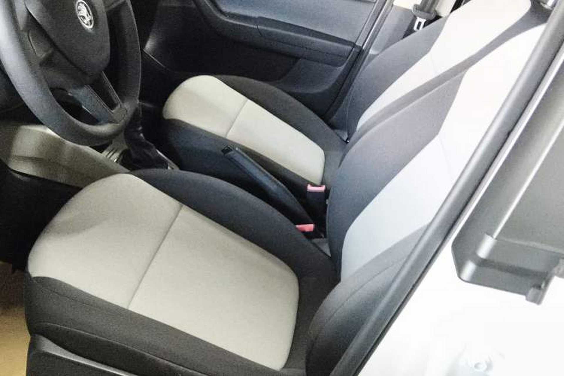 Used Skoda Fabia 2015 1.4L Automatic Front-Drive Model Left Front Seat